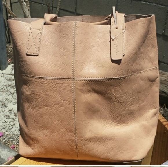 NWOT Free People Legends of the Fall leather tote - Picture 4 of 8